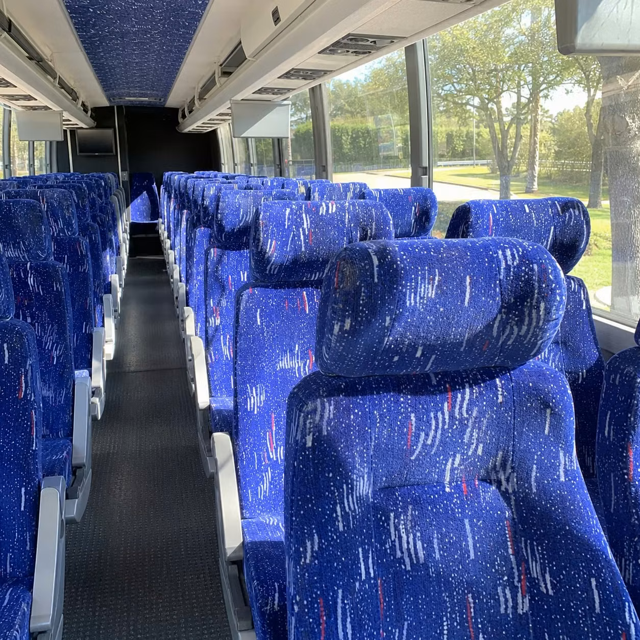 charter buses to the perot museum of nature and science from plano schools