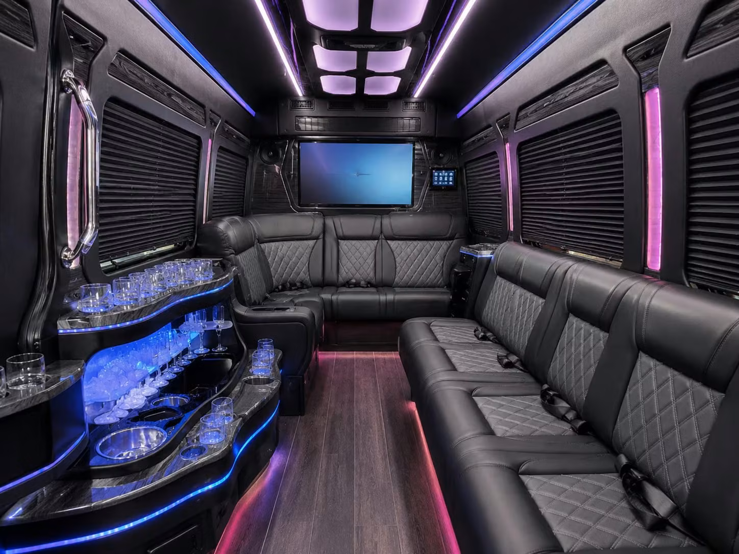 coachbusplano com lets you compare prom buses from multiple plano area companies at once