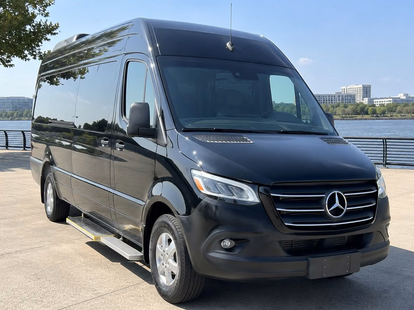 plano airport shuttle services